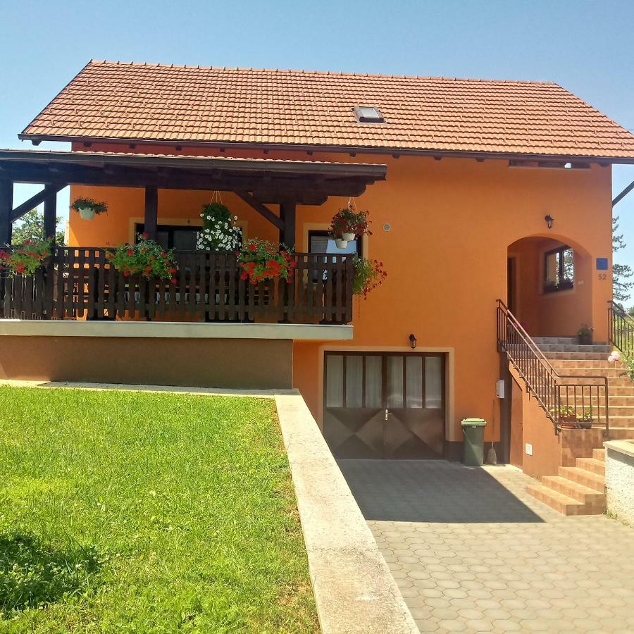 Apartment Petrovic Slunj Buitenkant foto