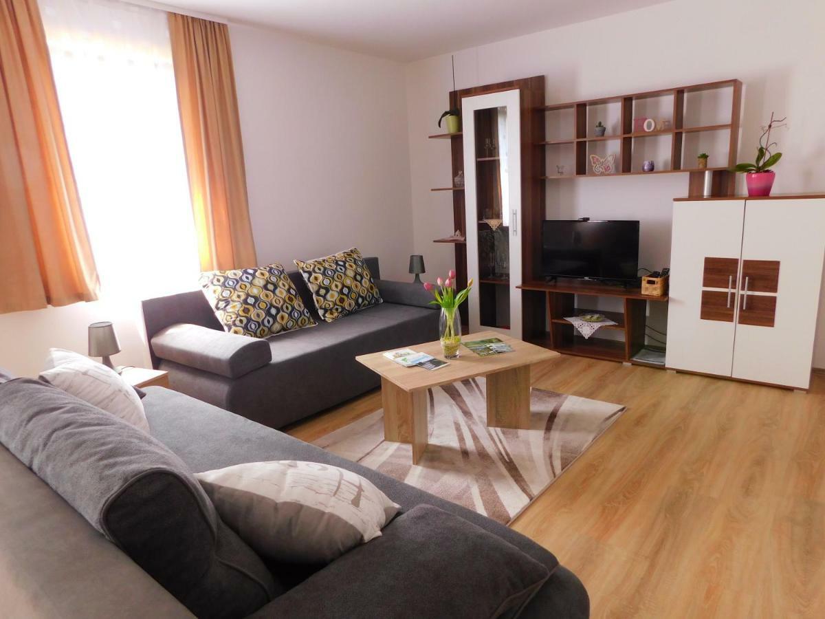 Apartment Petrovic Slunj Buitenkant foto