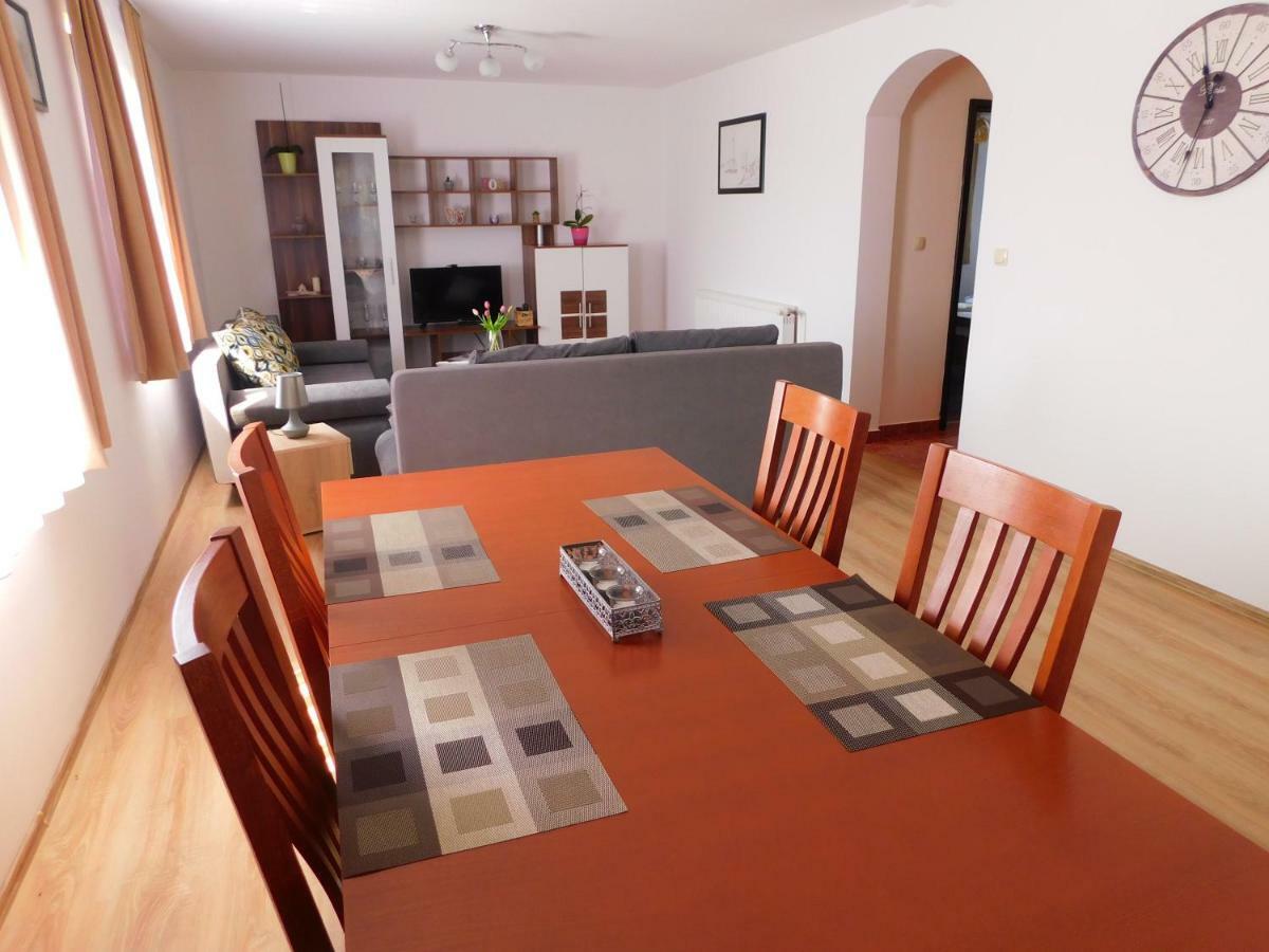 Apartment Petrovic Slunj Buitenkant foto