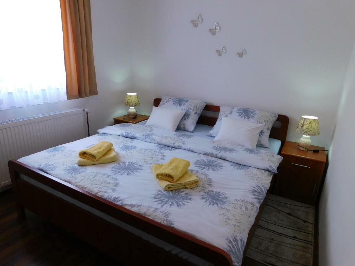Apartment Petrovic Slunj Buitenkant foto